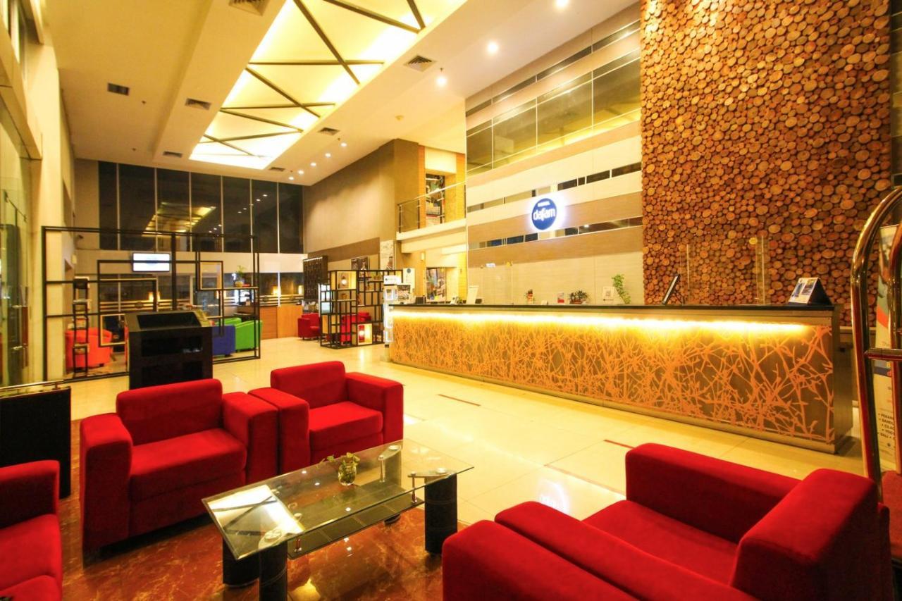 Hotel Dafam Пеканбару Экстерьер фото